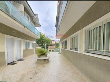 Casa · 99m² · 3 Quartos · 2 Vagas · Sobrado em Vila Mazzei.Condominio Fechado.