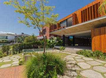 Casa · 450m² · 4 Quartos · 2 Vagas · Casa para comprar no Ponta da Figueira com 4 suítes