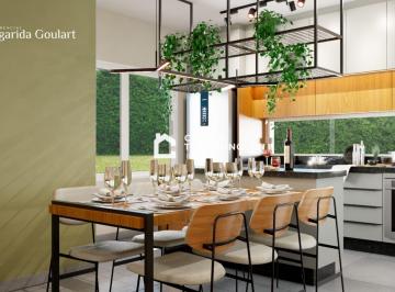Casa · 114m² · 2 Quartos · 2 Vagas · Casa de excelente padrão