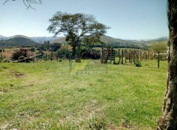 Rural · 484000m² · 2 Quartos · 1 Vaga · Fazenda em Cambuí, próxima à Fernão Dias.