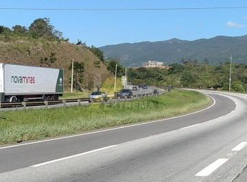 Terreno · 35000m² · Propriedade comercial/residencial.