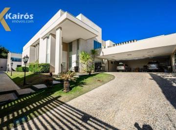 4783ad0423af575ef6dcb17a3e87938797bc9e25 · Duas casas no mesmo lote, 8 suítes, 1.538m², terreno ponta seca com 4.800m².