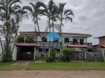 Foto 01 · Imóvel à venda em Guaratuba-PR: Sobrado com 7 quartos no Cohapar, 6 banheiros e 350,00 m² de área.