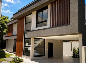 Casa · 250m² · 3 Quartos · 4 Vagas · Casa com 250m2 privativos Quintal | 3 suítes | Condomínio