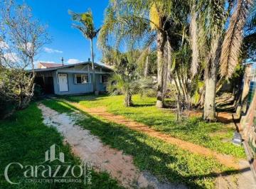 Apartamento · 2 Quartos · 1 Vaga · Casa 02 dormitórios no centro de Tramandaí