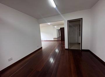 Apartamento de 4 quartos, Brasília · Asa Sul - Apto de 4/4 com vaga na garagem