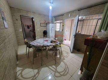 Casa · 145m² · 2 Quartos · 4 Vagas · SOBRADO GRANDE COM 2 DORMITÓRIOS, EDÍCULA E 4 VAGAS DE GARAGEM