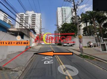 Casa · 253m² · 6 Quartos · Terreno 253 m2 na Rua Dona Tecla, com construção antiga.