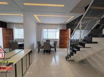 c6bc8d7d392af81a788276a527bf8d4567a41672 · Belíssimo Sobrado Mobiliado e planejado 100 metros da praia com 3 suítes à venda, 129 m² por R$ 970