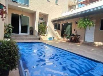Casa · 500m² · 3 Quartos · 2 Vagas · Casa com 3 quartos à venda no Bairro Cidade Jardim - Uberlândia/MG