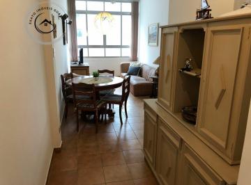 Apartamento · 70m² · 2 Quartos · Apartamento Padrão de 02 dormitórios para venda nas Pitangueiras.