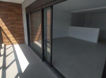 2 · Apartamento com 49m² no Saco Grande