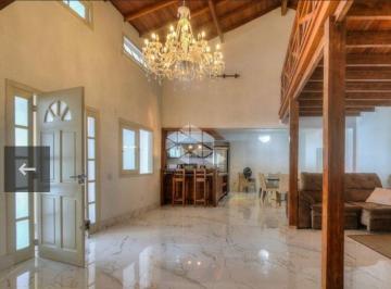 307985_iK4125486_307985641f1999e6f47.jpg · Casa de 4 dormitórios com 220m2