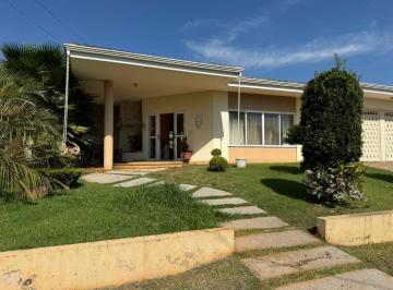 Casa · 300m² · 4 Quartos · 2 Vagas · Casa no Condomínio Portal do Lago em Engenheiro Coelho - SP