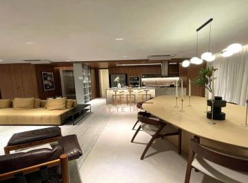 2140ad4ce7f3f374eb3882c564bb451f16c26c6c · Apartamento a venda no Itaim 142 m², 2 vagas e depósito