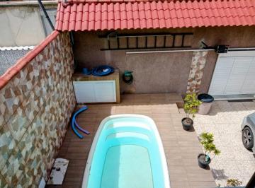 Casa de 2 quartos, Rio de Janeiro · LINDISSIMA CASA - CLOSET - PISCINA E 2 VAGAS DE GARAGEM.