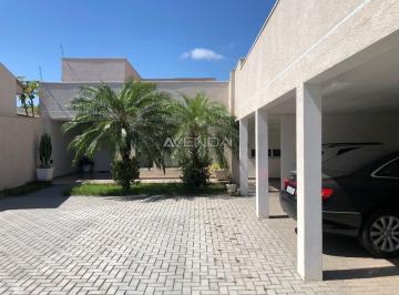 Casa · 244m² · 4 Quartos · 3 Vagas · Casa à venda - no Centro