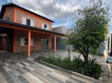 Comercial · 340m² · 4 Quartos · 5 Vagas · Excelente sobrado comercial no Santa Fé!