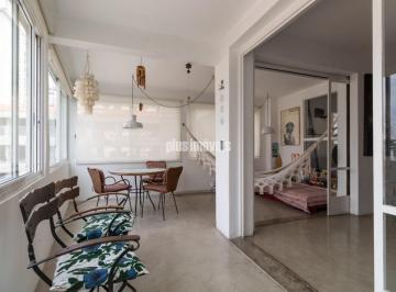 Apartamento · 262m² · 3 Quartos · 2 Vagas · Oportunidade! Cobertura Duplex em Pinheiros! Próximo ao Metrô Oscar Freire!