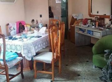 Casa · 255m² · 3 Quartos · 3 Vagas · Sobrado 255 m² Localizado No Bairro Eldízia Santo André - SP 