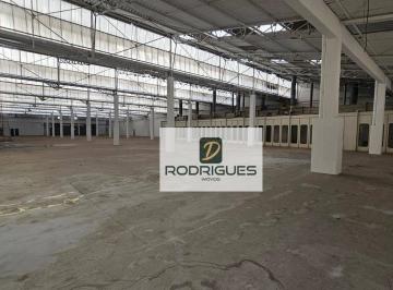 a695aa3b690ba0a3efdb3117f99e1800fc0b3e61 · Galpão, 8000 m² - venda por R$ 36.000.000,00 ou aluguel por R$ 160.000,00/mês - Vila Itapegica - Gua