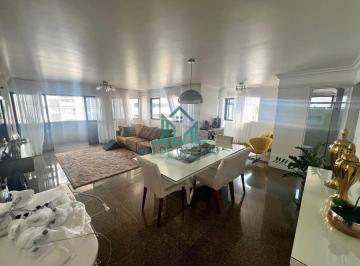 Apartamento · 130m² · 3 Quartos · 2 Vagas · Apartamento com 130m² com 3 Suítes, Varanda, 2 Vagas, DCE, 1 quadra da Praia da Ponta Verde - Maceió