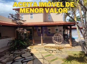 Casa de 5 quartos, Sobradinho · Casa c/5 Quartos e 3 suítes no Condomínio RK!