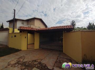 Foto 01 · Casa de 2 quartos com suíte à venda em Holambra, ampla sala e 3 banheiros em 171m². Confira!