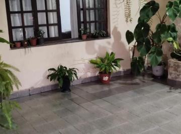 Casa · 200m² · 4 Quartos · 2 Vagas · sobrado a venda na vila amorim Suzano