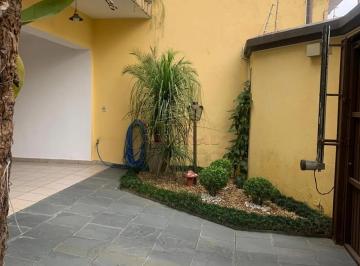 Casa · 248m² · 3 Quartos · 3 Vagas · Sobrado a venda centro de Suzano, aceita financiamento bancário.