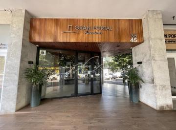 Apartamento · 74m² · 3 Quartos · 1 Vaga · Apartamento à venda no Gran Portal Residence na Zona 01 em Maringá/PR com 74,17 m² privativos e port
