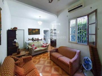 Casa · 70m² · 3 Quartos · Tijuca - Rua Visconde de Itamarati - Casa 3 quartos sendo 1 suíte.