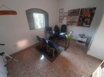 Casa · 250m² · 4 Quartos · 2 Vagas · 2 CASAS NO JARDIM BELA VISTA