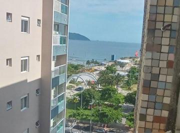 Apartamento · 30m² · 1 Quarto · 1 Vaga · Sala living modernizada. Frente praia. Portaria 24 h garagem