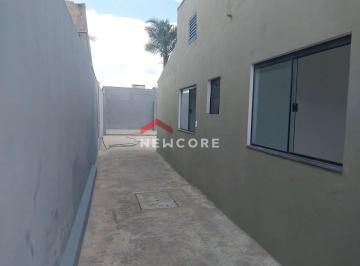 Casa · 65m² · 2 Quartos · 4 Vagas · Casa em Rua Mauro Cotta Pacheco - Taiaman - Uberlândia/MG