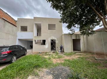 647625_i41w2t832_6476256706ce7a70633.jpg · Casa sobrado com 4 dormitórios, 3 banheiros e com Piscina