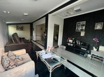 Casa · 205m² · 3 Quartos · 2 Vagas · Casa com 3 quartos à venda no Bairro Osvaldo Rezende - Uberlândia/MG
