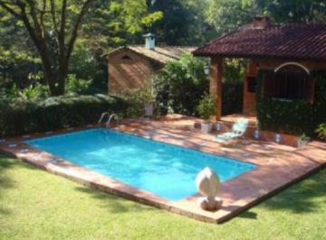 Casa · 96m² · 3 Quartos · Casa à venda no Centro de Penedo Itatiaia-RJ: 3 quartos, 3 suítes, 1 sala, 96 m² de área. Venha conf