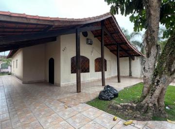 Casa de 2 quartos, Itanhaém · Casa lote inteiro em Itanhaém aceita financiar com 03 dormitórios