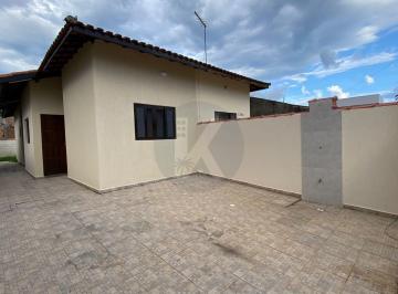 Casa de 2 quartos, Itanhaém · Casa Padrão á venda 2 quartos com quintal em Itanhaém