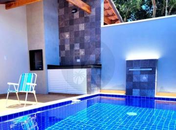 Casa · 74m² · 2 Quartos · 2 Vagas · Casa á Venda em Itanhaém com 2 quartos com piscina e churrasqueira