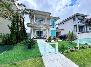 casa-de-condominio-com-vista-para-mulher-de-pedra-a-venda-em-teresopolis-4-quartos-piscina-e-gourmet1000370.jpeg · Casa de Condomínio com Vista para Mulher de Pedra à Venda em Teresópolis – 4 Quartos, Piscina e Gour