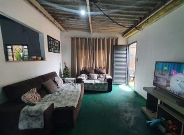 resMjMuanBn678f9e47f3b221.90096300.jpg · CASAS SIMPLES EM LOTE DE ESQUINA 10X15, OPORTUNIDADE!