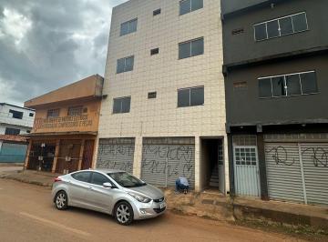 Comercial de 12 quartos, Recanto das Emas · VENDO PRÉDIO EM SAMAMBAIA COM 06 APARTAMENTOS DE 02 QUARTOS !!