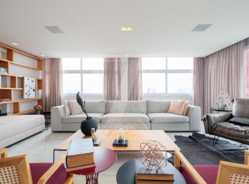 Apartamento · 330m² · 3 Quartos · 2 Vagas · Cobertura à venda localizada em Higienópolis