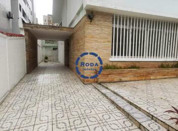 Casa · 250m² · 4 Quartos · 5 Vagas · Sobrado com piscina, área gourmet e terreno amplo na Ponta da Praia