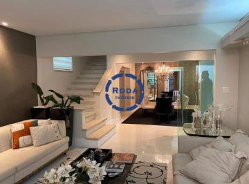 Casa · 320m² · 4 Quartos · 2 Vagas · Casa isolada com piscina para locação em Santos, localizada no bairro do Gonzaga