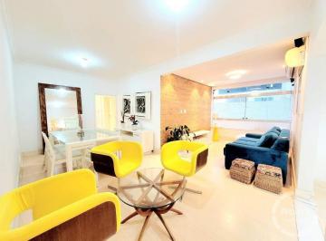 Apartamento · 132m² · 3 Quartos · 1 Vaga · Lindo e espaçoso apartamento na Ponta da Praia