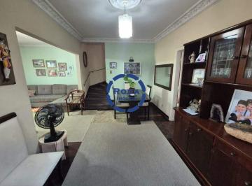 Casa · 166m² · 3 Quartos · 2 Vagas · Sobrado à Venda – 166m² | 3 Dormitórios | 2 Vagas | Quintal Amplo | Ponta da Praia – Santos/SP