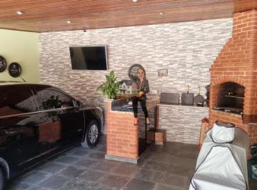 Casa · 200m² · 3 Quartos · 6 Vagas · Sobrado para venda e locação com 6 vagas de garagem